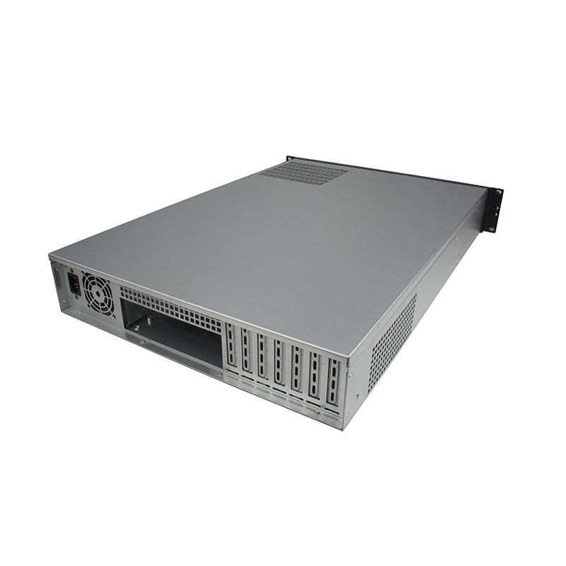 2U 랙마운트 케이스 모델 ISC-RC2U650F-M 12x13 메인보드 8개 HDD(7개)