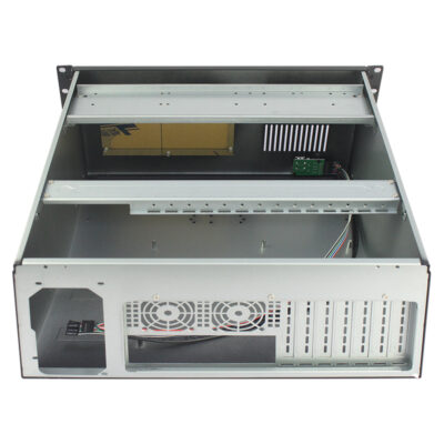 Boîtier de montage en rack 4U ISC RC4U420F M 3x 3.5 HDD 7 PCIe (3) Boîtier de montage en rack 4U ISC RC4U420F M 3x 3.5 HDD 7 PCIe (3)