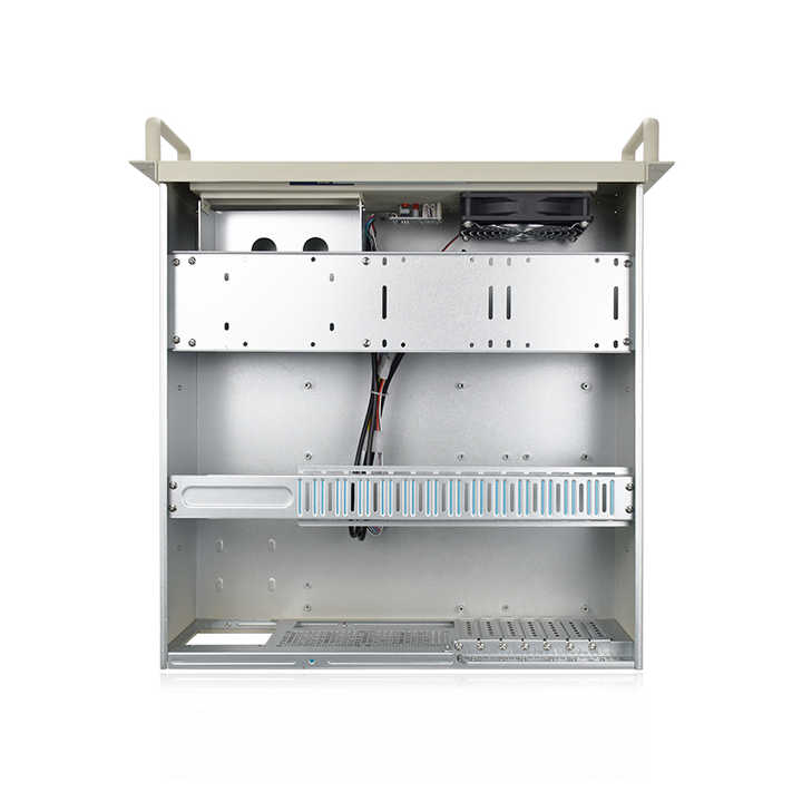 Boîtier de montage en rack 4U ISC RC4U450J L 4 ou 3 disques durs 1 Opt 7 PCIe (3) Boîtier de montage en rack 4U ISC RC4U450J L 4 ou 3 disques durs 1 Opt 7 PCIe