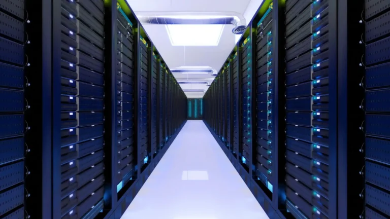 Guía de selección de chasis de centros de datos para cargas de trabajo de formación de IA 1