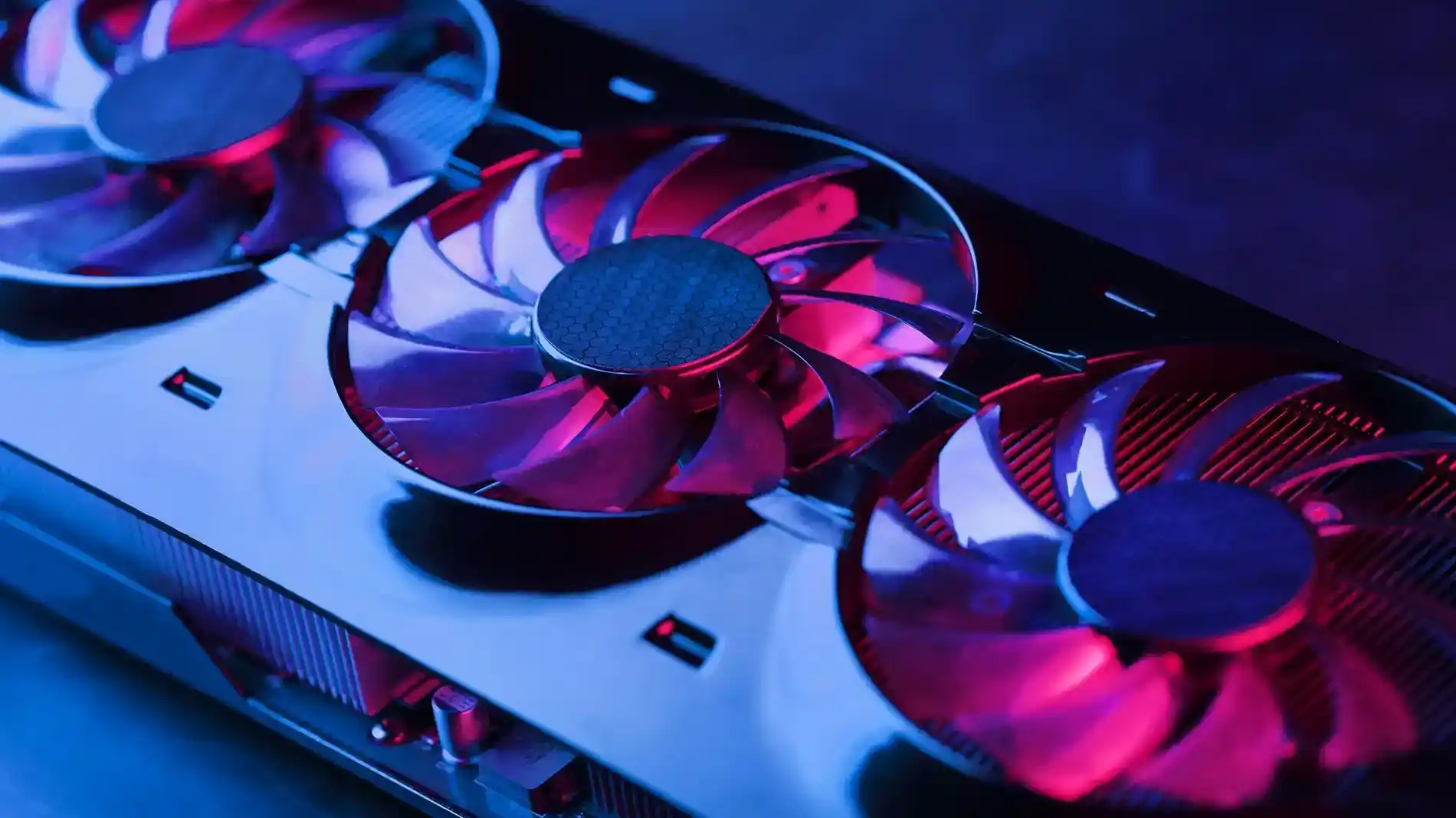 إطلاق العنان للإمكانات الكاملة للذكاء الاصطناعي لماذا تُعد حالات الخوادم المحسّنة لوحدة معالجة الرسومات حاسمة لخوارزميات التعلم الآلي 3 2