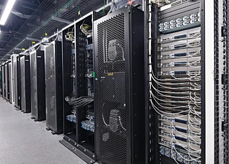 데이터 센터가 GPU 최적화 서버 케이스로 업그레이드하는 이유 1