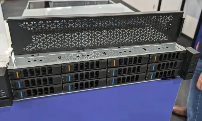 AI 연구소 및 스타트업을 위한 4U, 5U, 6U GPU 서버 사례 비교 1