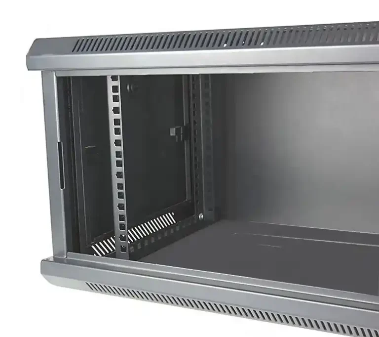 Промышленные настенные серверные корпуса для заводских и OT-сетей 1