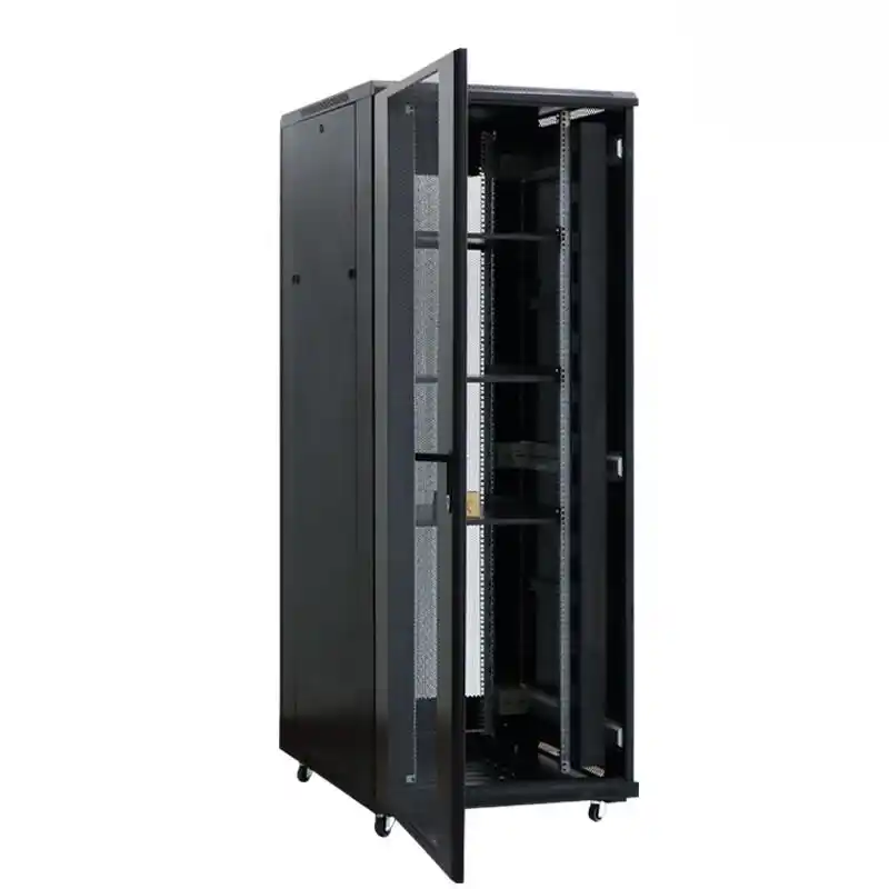 Сотрудничество с OEM-производителями для поддержки Open Rack OCP и новых форм-факторов