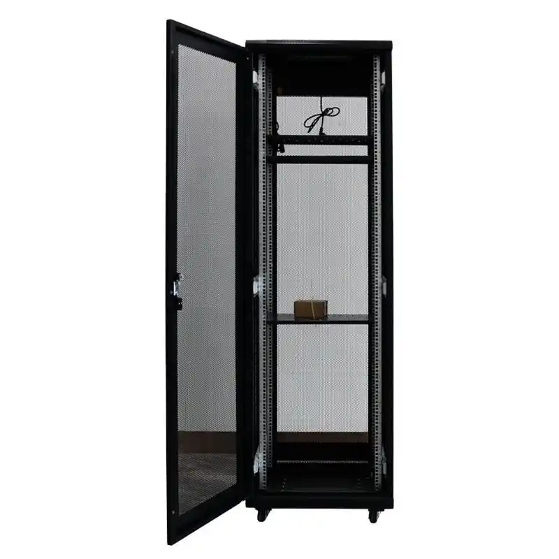 Сотрудничество с OEM-производителями для поддержки Open Rack OCP и новых форм-факторов