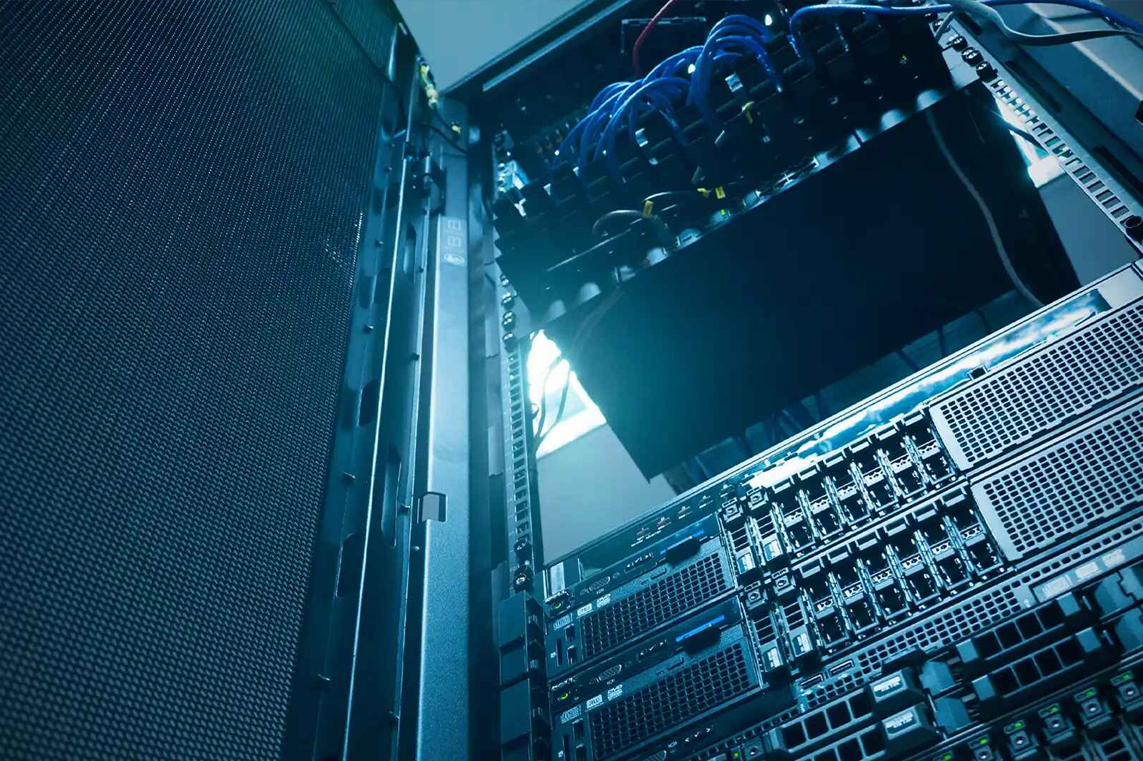 How to Calculate the Required Rack Depth